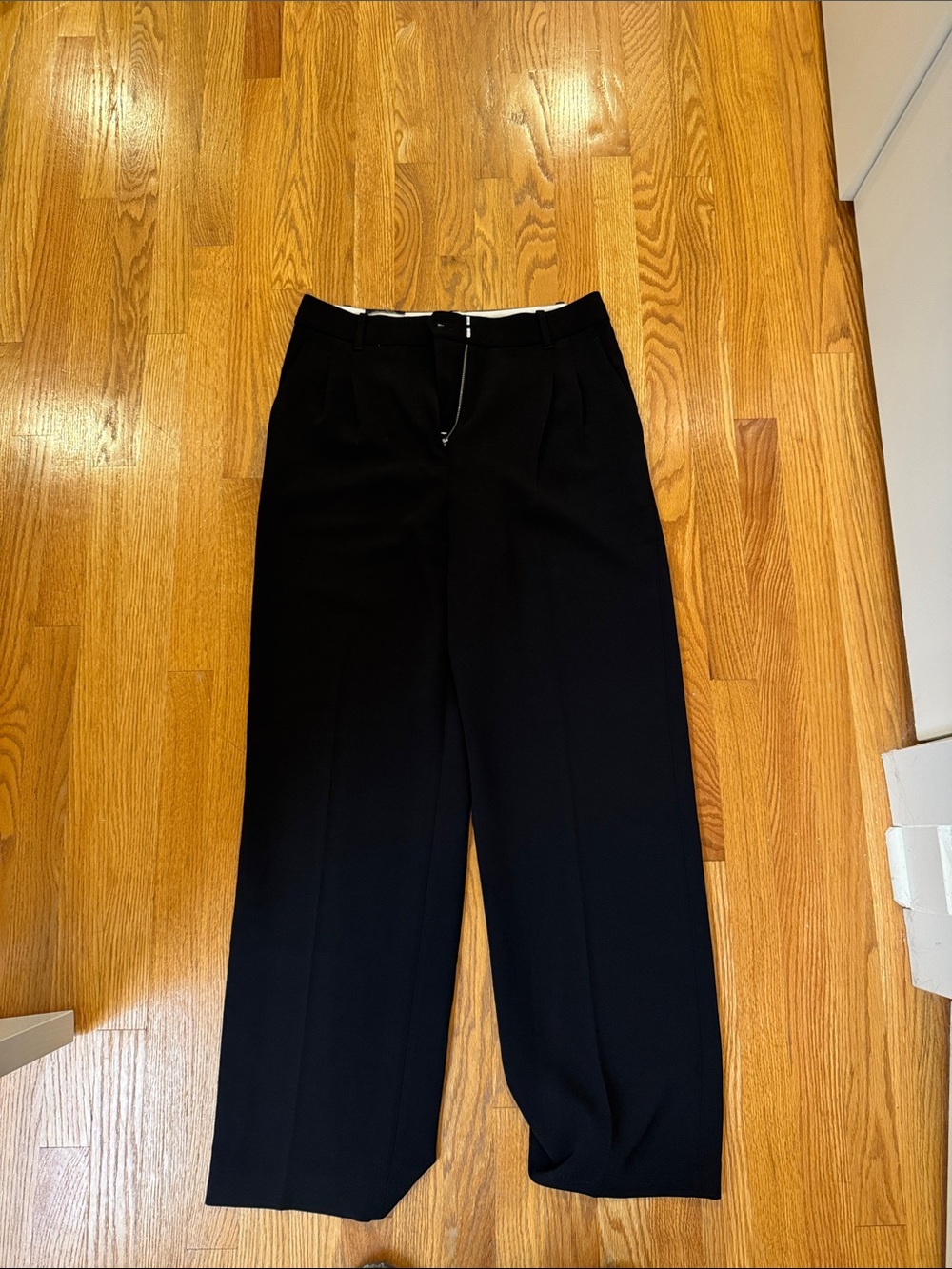 Aritzia Effortless Black Dress Pants - Classic Straight Fit